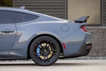 2024 Ford Mustang Dark Horse