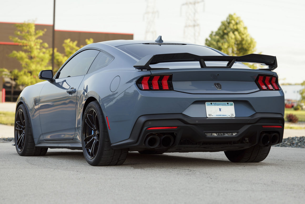 2024 Ford Mustang Dark Horse