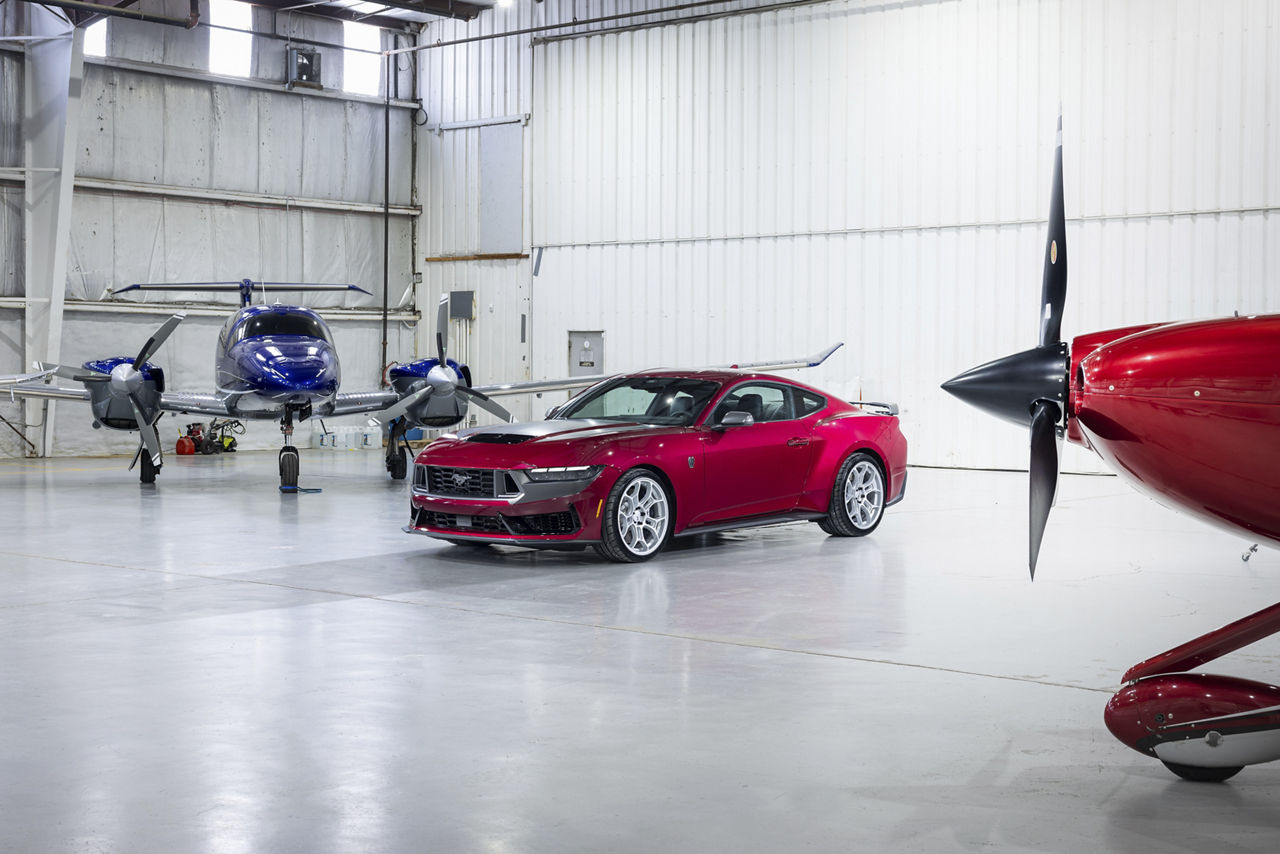 2025 Ford Mustang Darkhorse