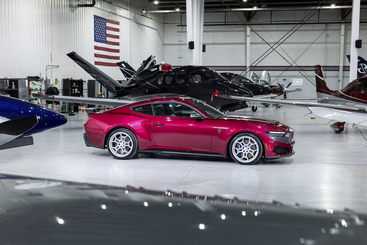 2025 Ford Mustang Darkhorse