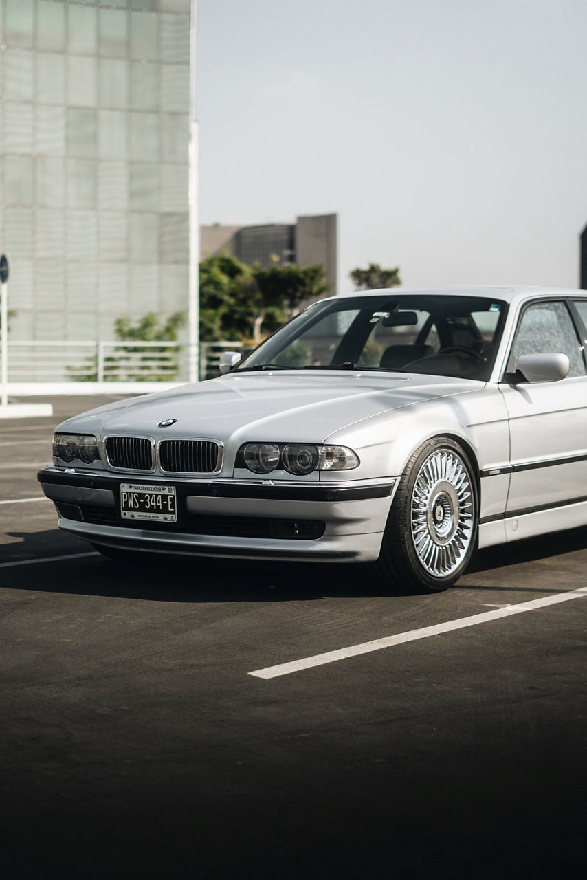 1999 BMW 750iL