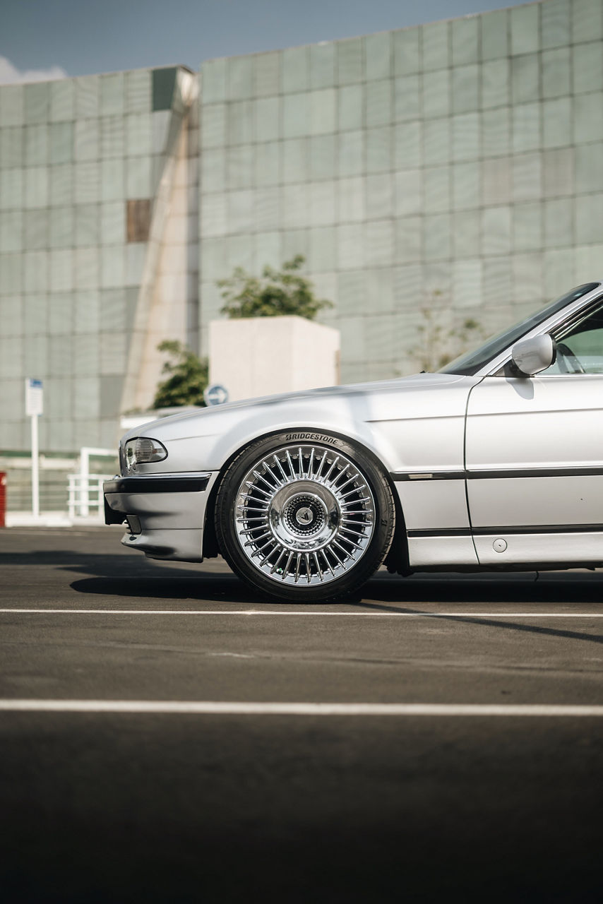 1999 BMW 750iL