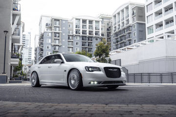 2020 Chrysler 300C S