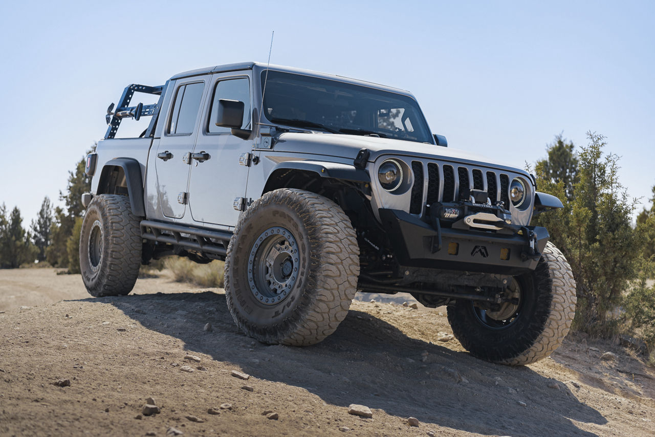 2020 Jeep Gladiator - Black Rhino AVENGER BEADLOCK - Gray