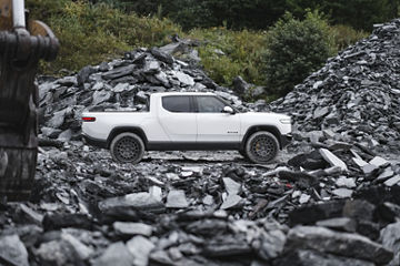 2022 Rivian R1T