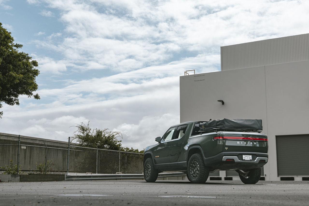2023 Rivian R1T