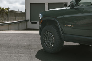 2023 Rivian R1T