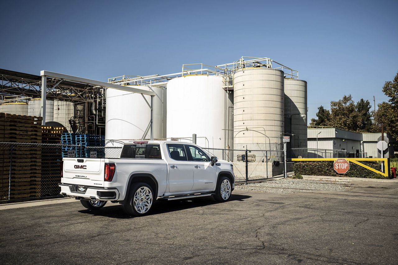 2024 GMC Sierra Denali