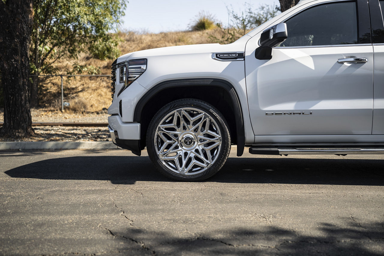 2024 GMC Sierra Denali
