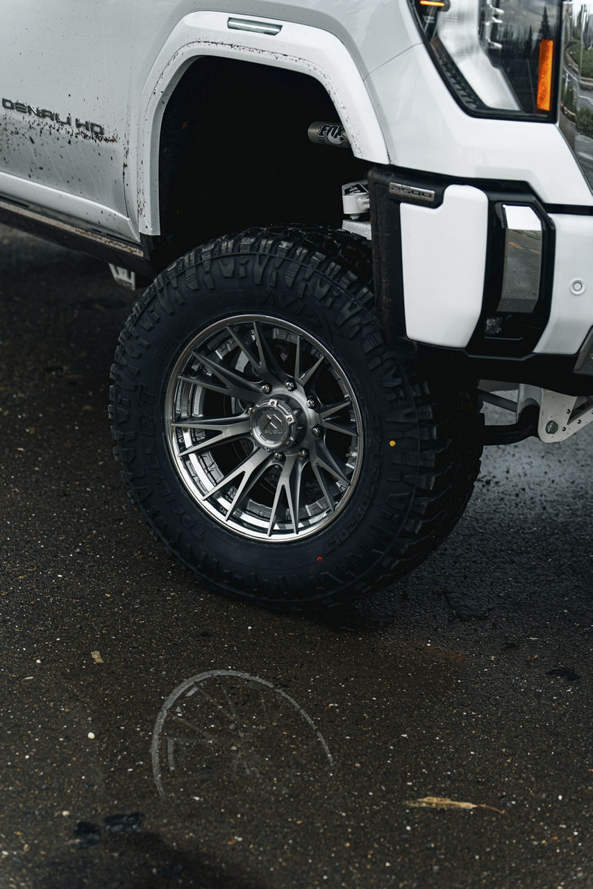 2025 GMC Sierra Denali