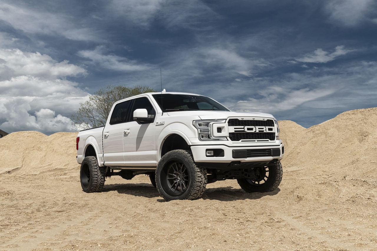 2018 Ford F150 Raptor - Fuel CLASH - Black | Wheel Pros