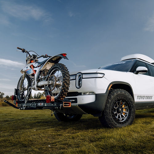 2022 Rivian R1S