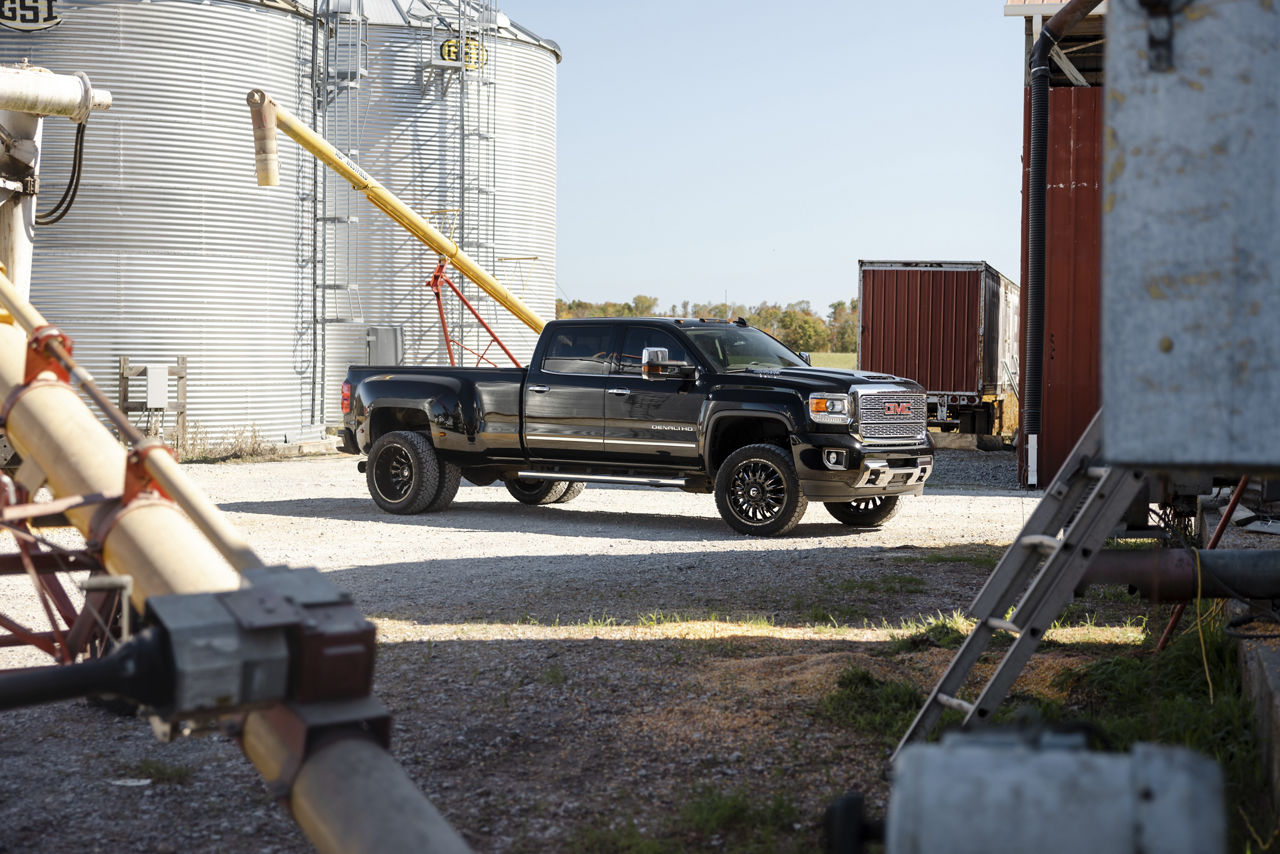 2023 GMC Sierra  Denali