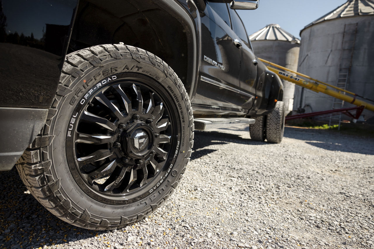 2023 GMC Sierra  Denali