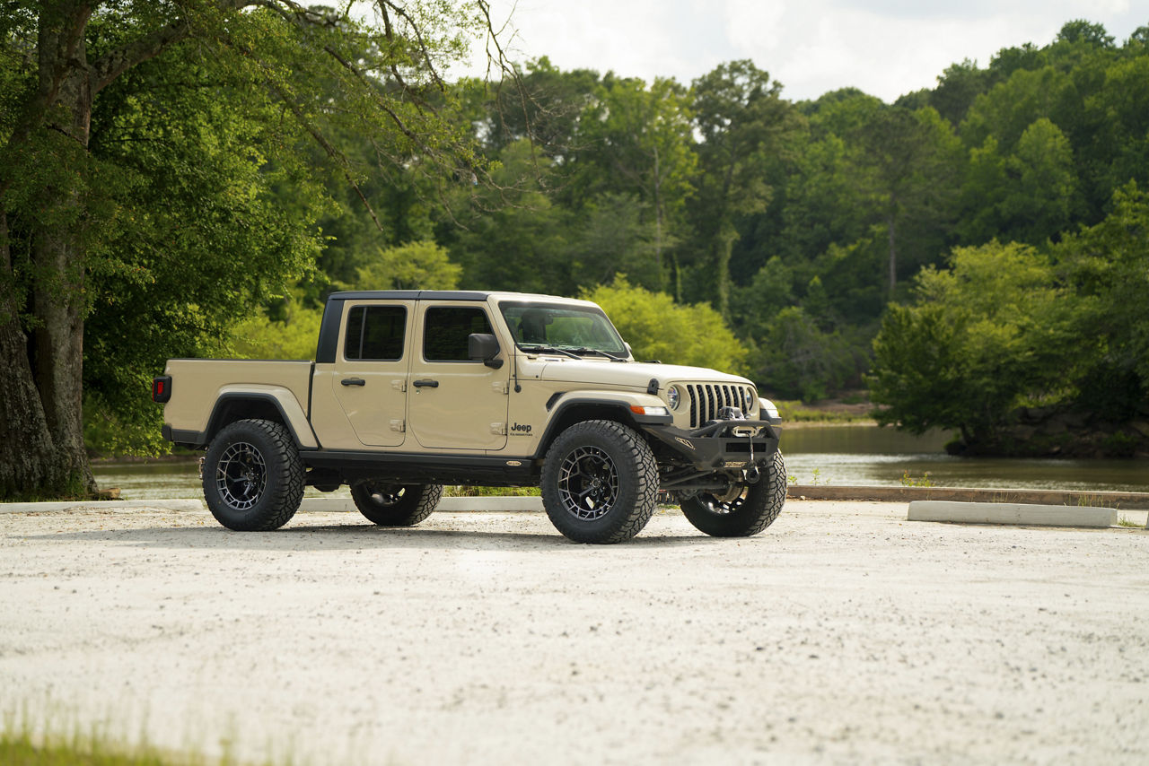 2023 Jeep Gladiator
