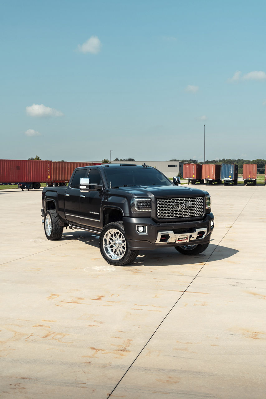 2015 GMC Sierra Denali