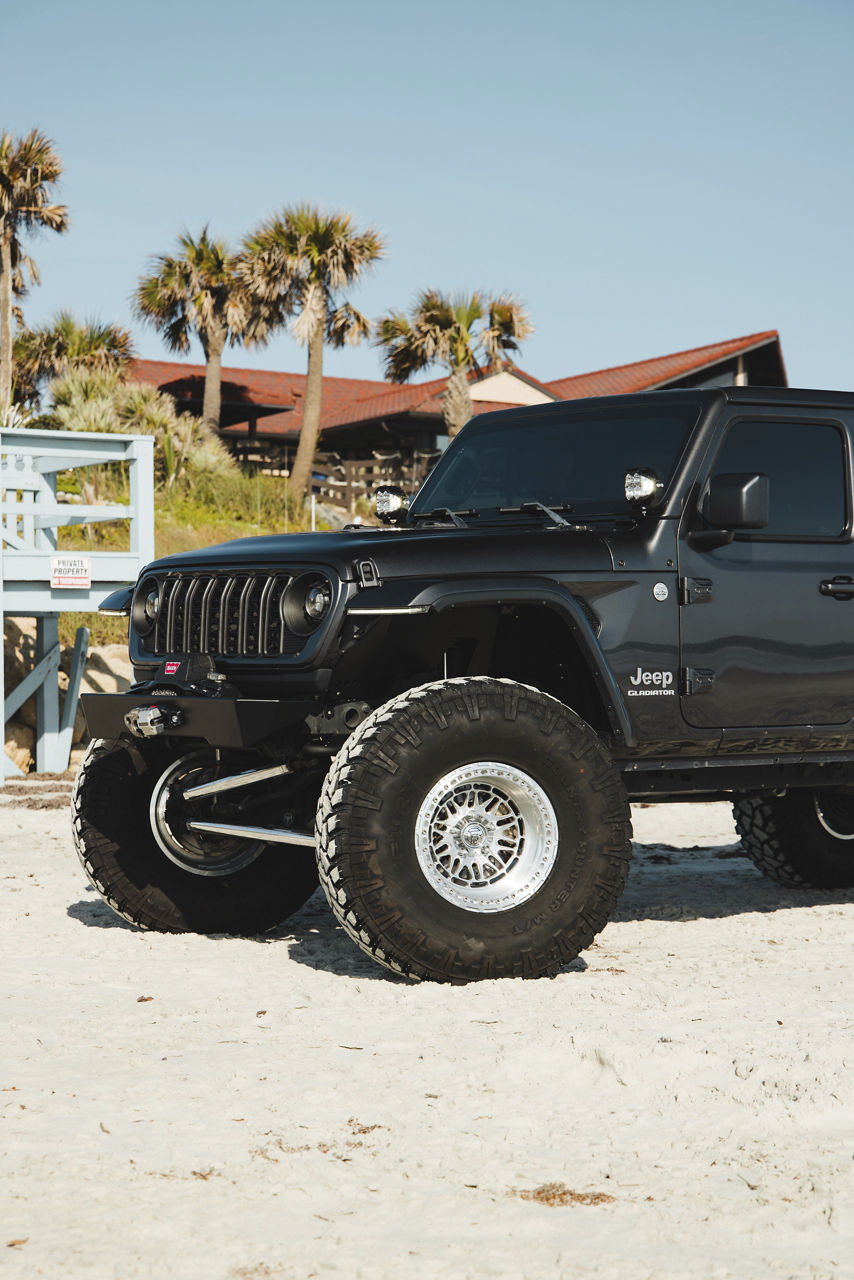 2025 Jeep Gladiator