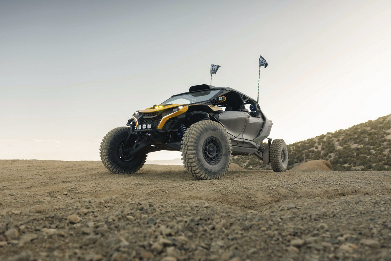 2025 CanAm Maverick R XRS