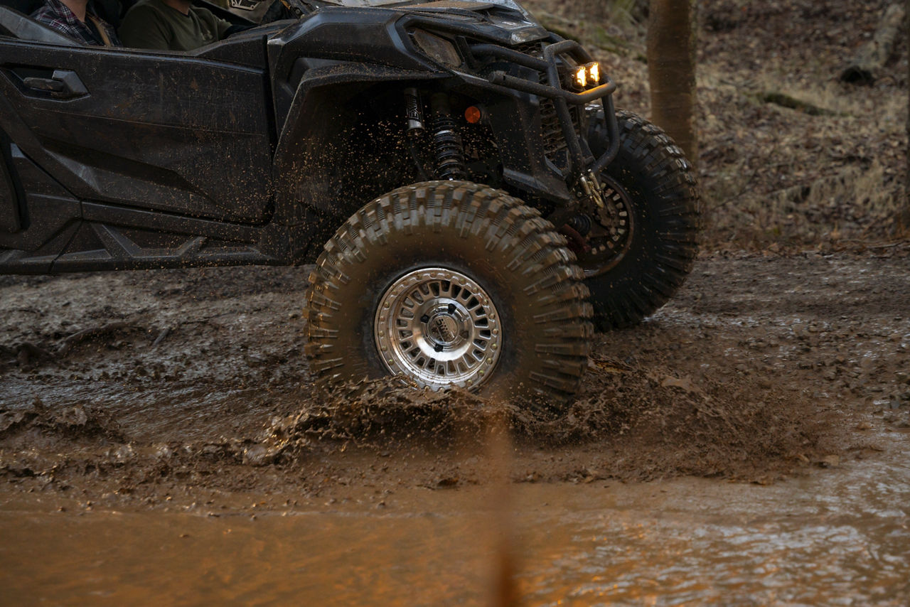 2024 CanAm Commander Max XT