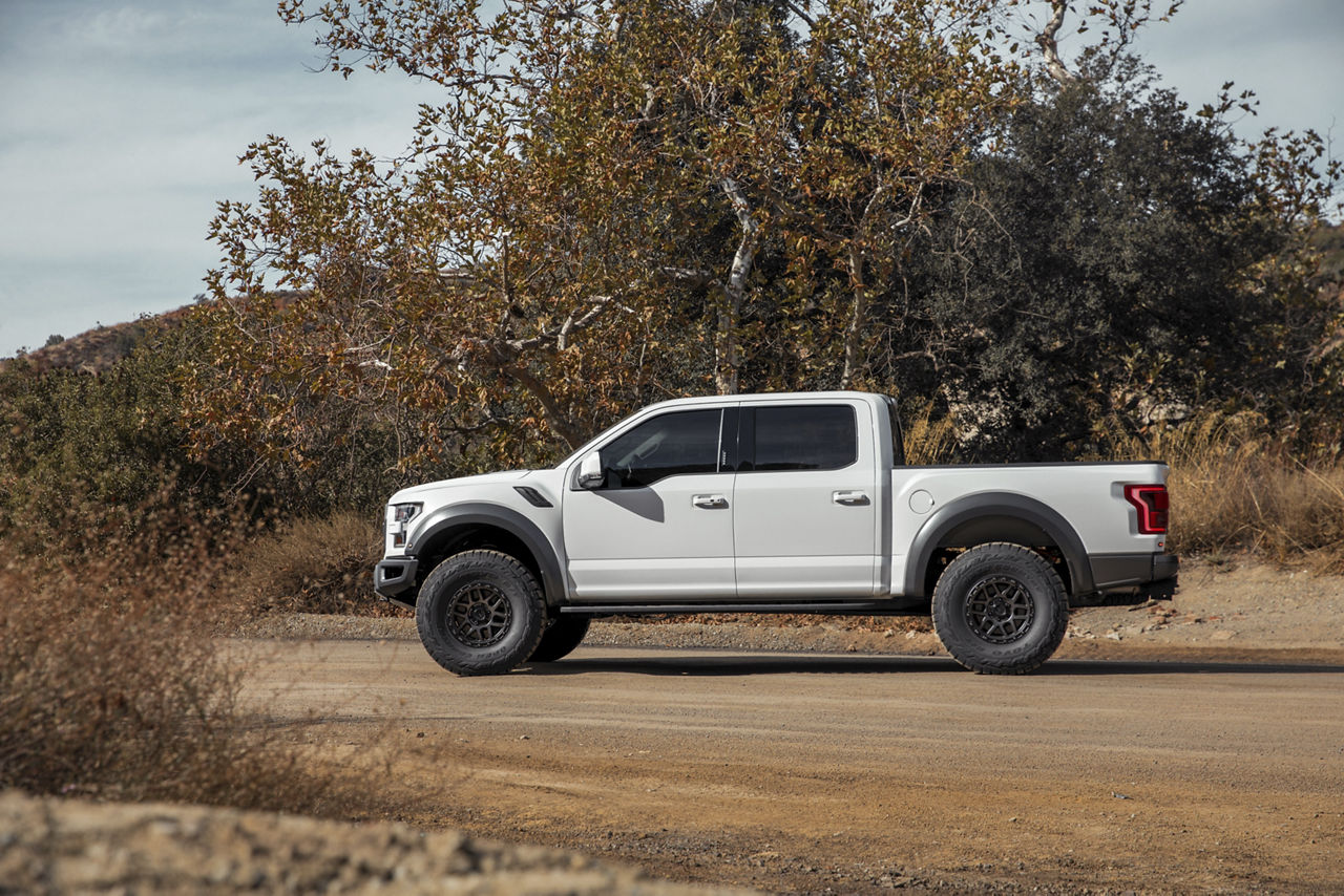 2020 Ford F150 Raptor - KMC MESA - Black | KMC Wheels