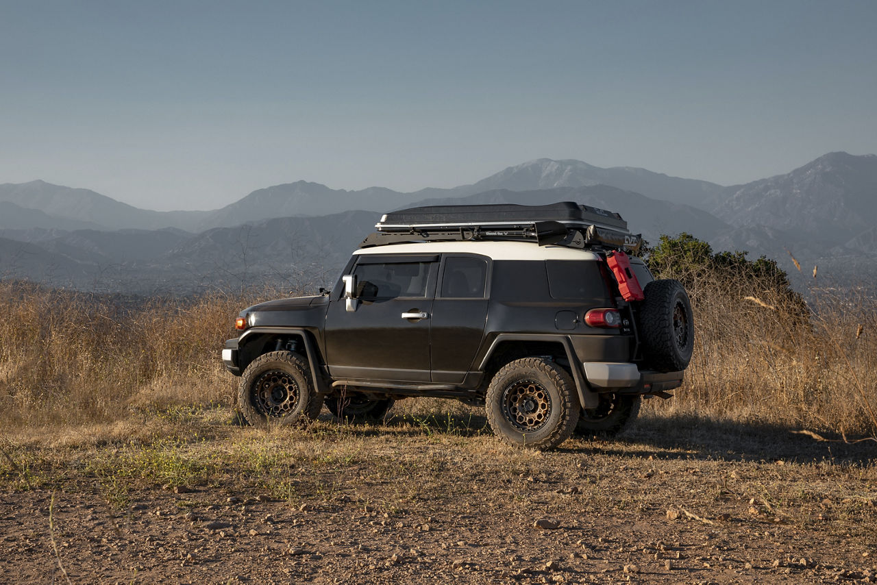 2011 Toyota FJ Cruiser - KMC TREK - Bronze | KMC Wheels