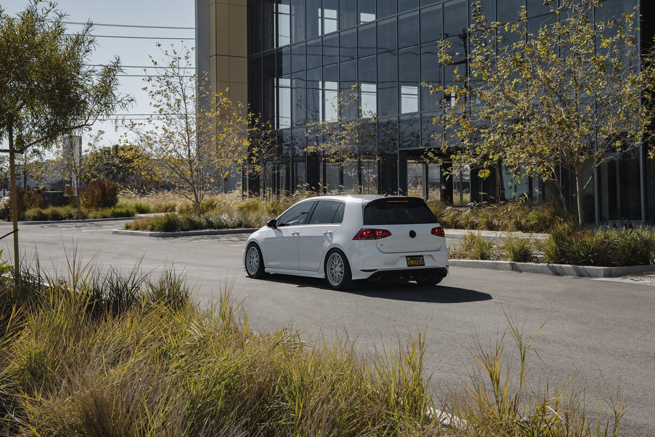 2016 Volkswagen Golf R