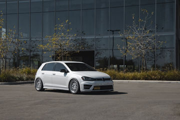 2016 Volkswagen Golf R