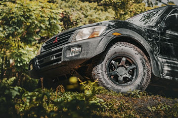 2002 Mitsubishi Montero