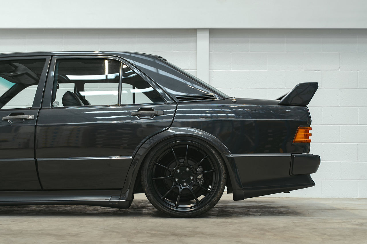 1986 Mercedes-Benz 190e - Motegi SS5 - Black | Motegi Wheels