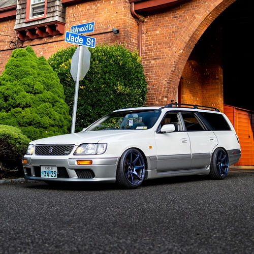1998 Nissan Stagea