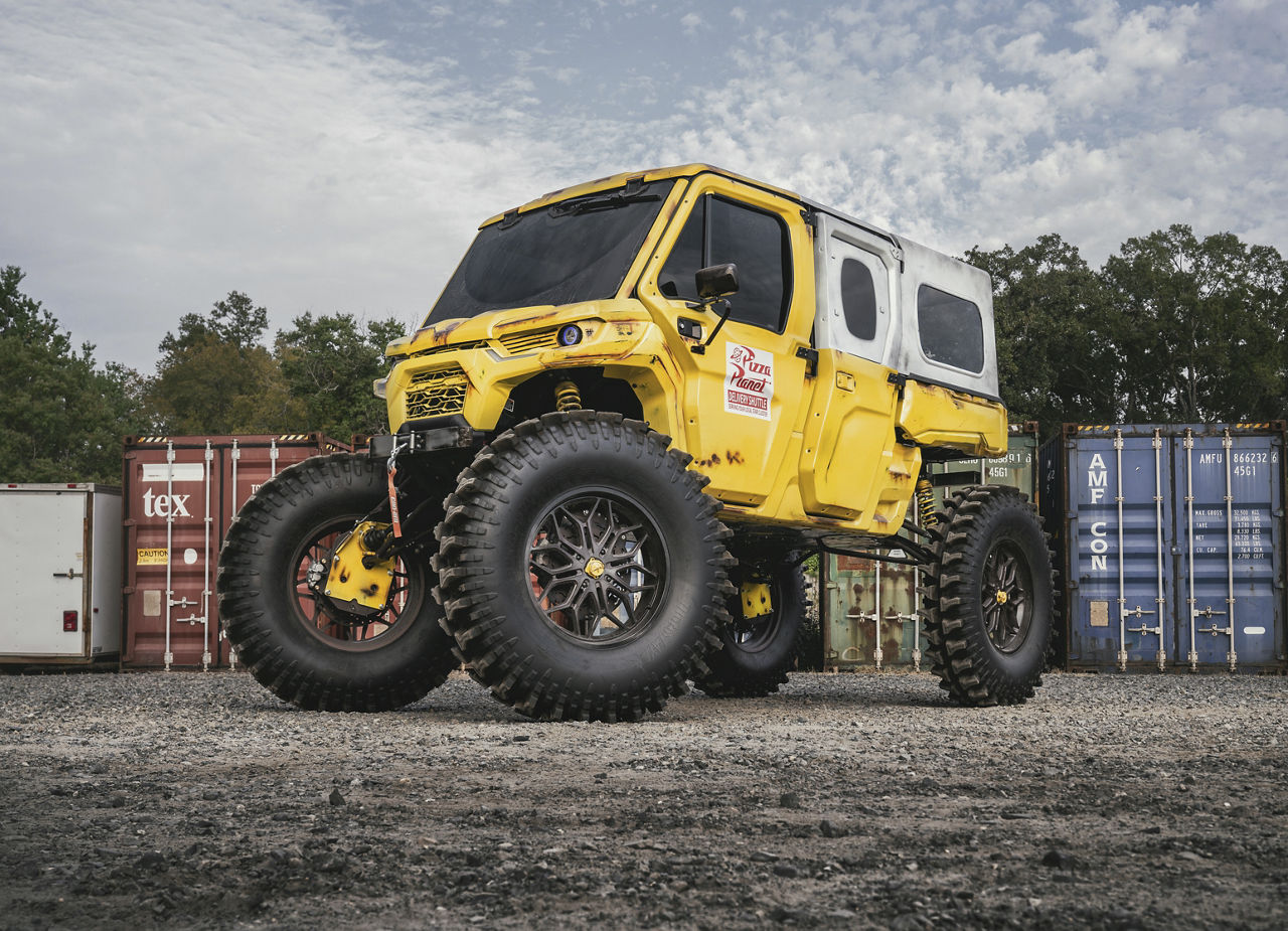 2023 CanAm Defender