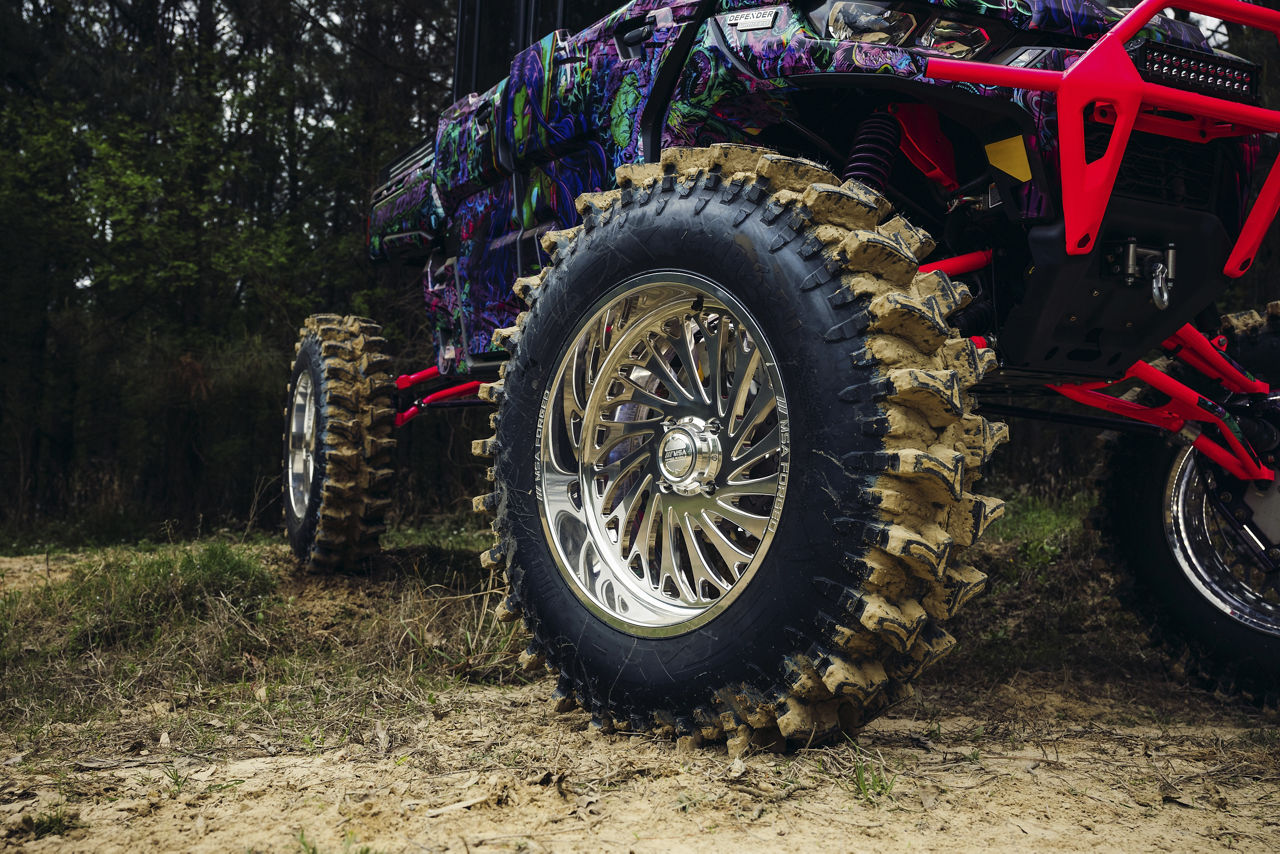 2023 CanAm Defender
