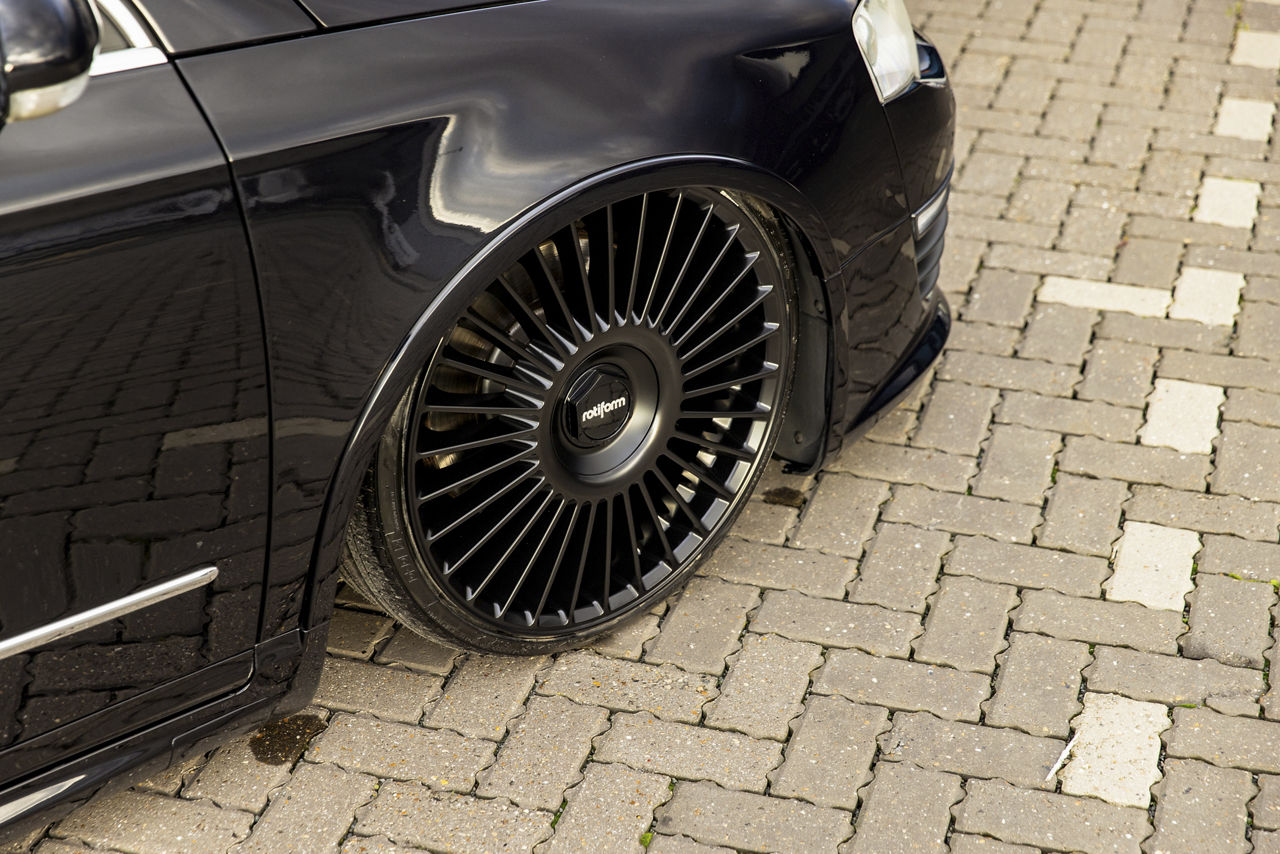 2009 Volkswagen Passat R36