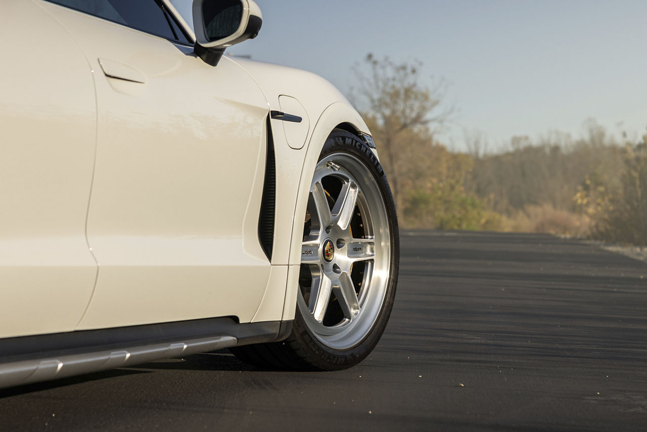 2024 Porsche Taycan Cross Turismo