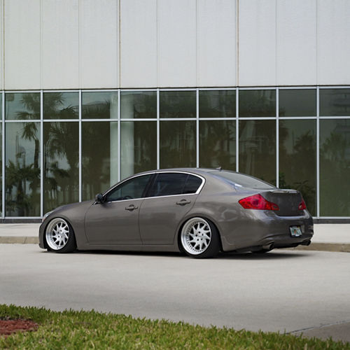 2017 Infiniti G37