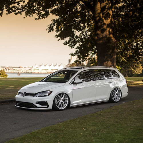 2015 Volkswagen Golf Sportwagen