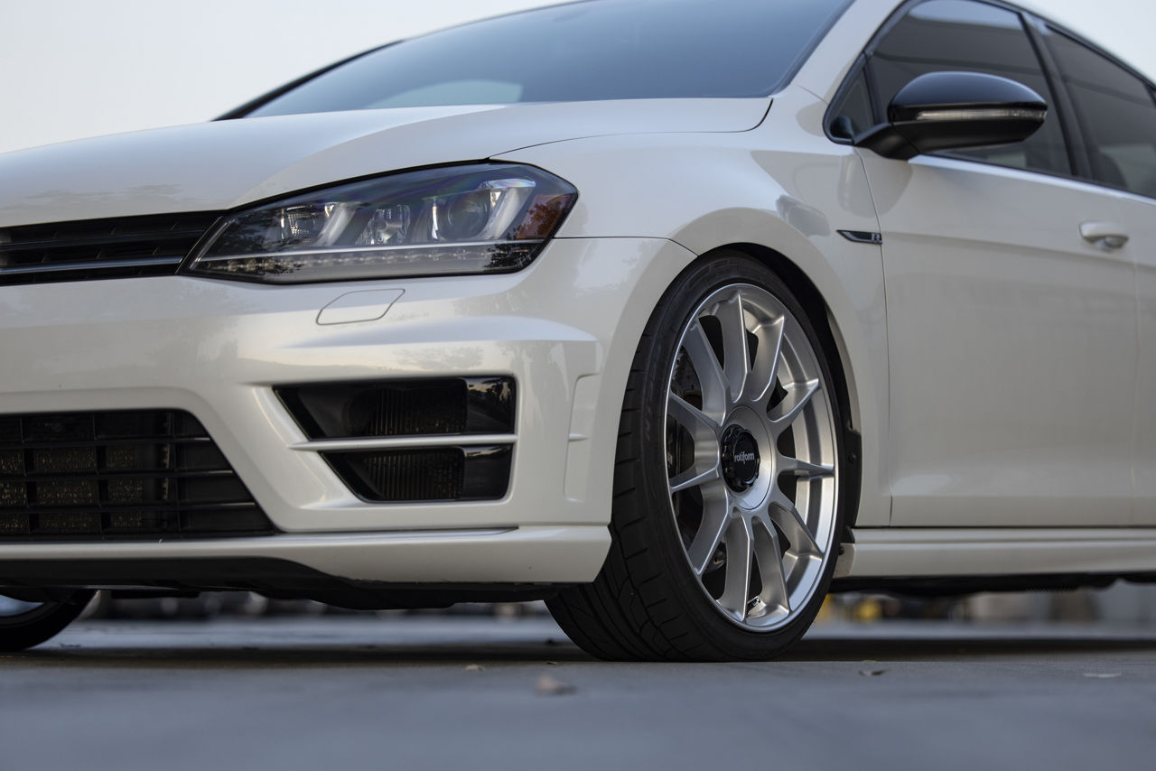 2017 Volkswagen Golf R