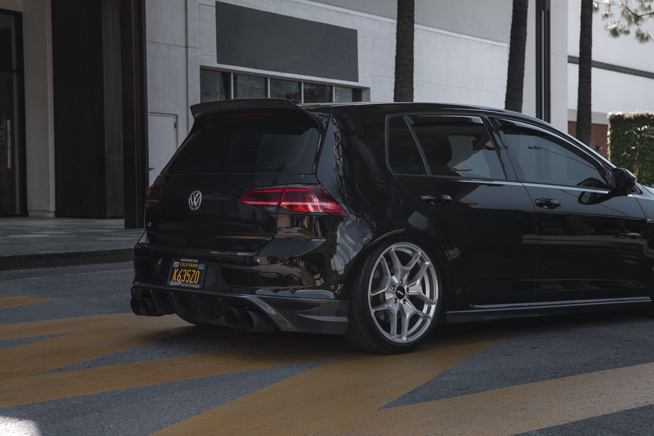 2019 Volkswagen Golf R