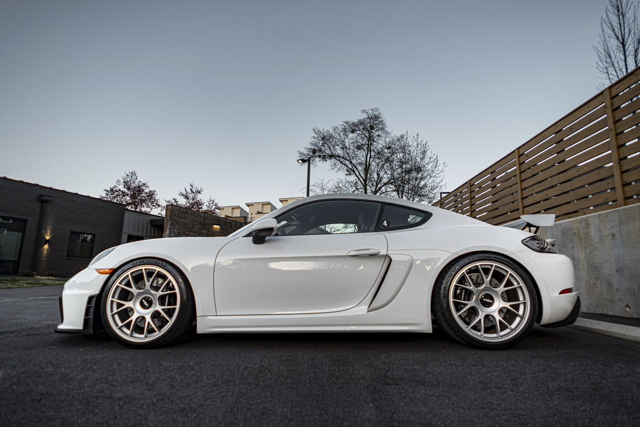 2023 Porsche 718 GT4