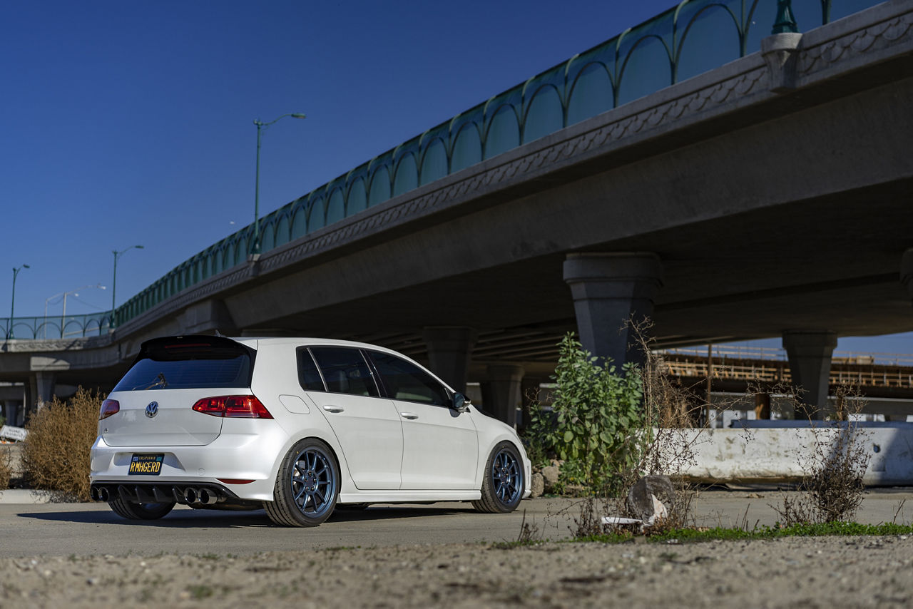 2016 Volkswagen Golf R