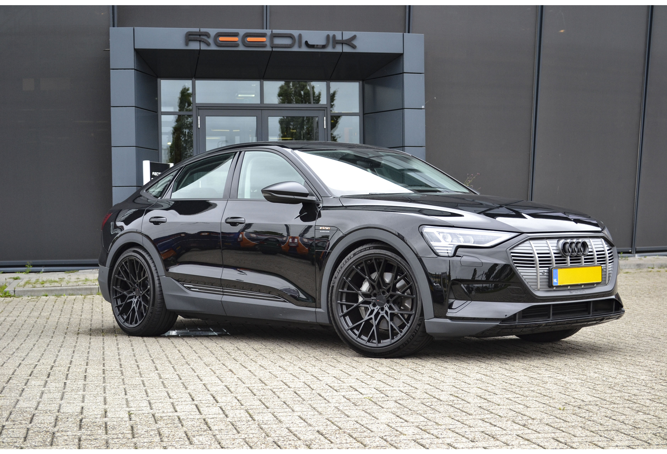 Left Side Kit| AUDI E-TRON 2020 Left Side Kit| AUDI E-TRON 2020