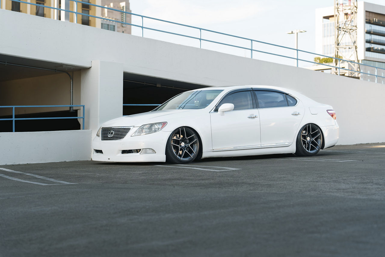 2007 Lexus LS460