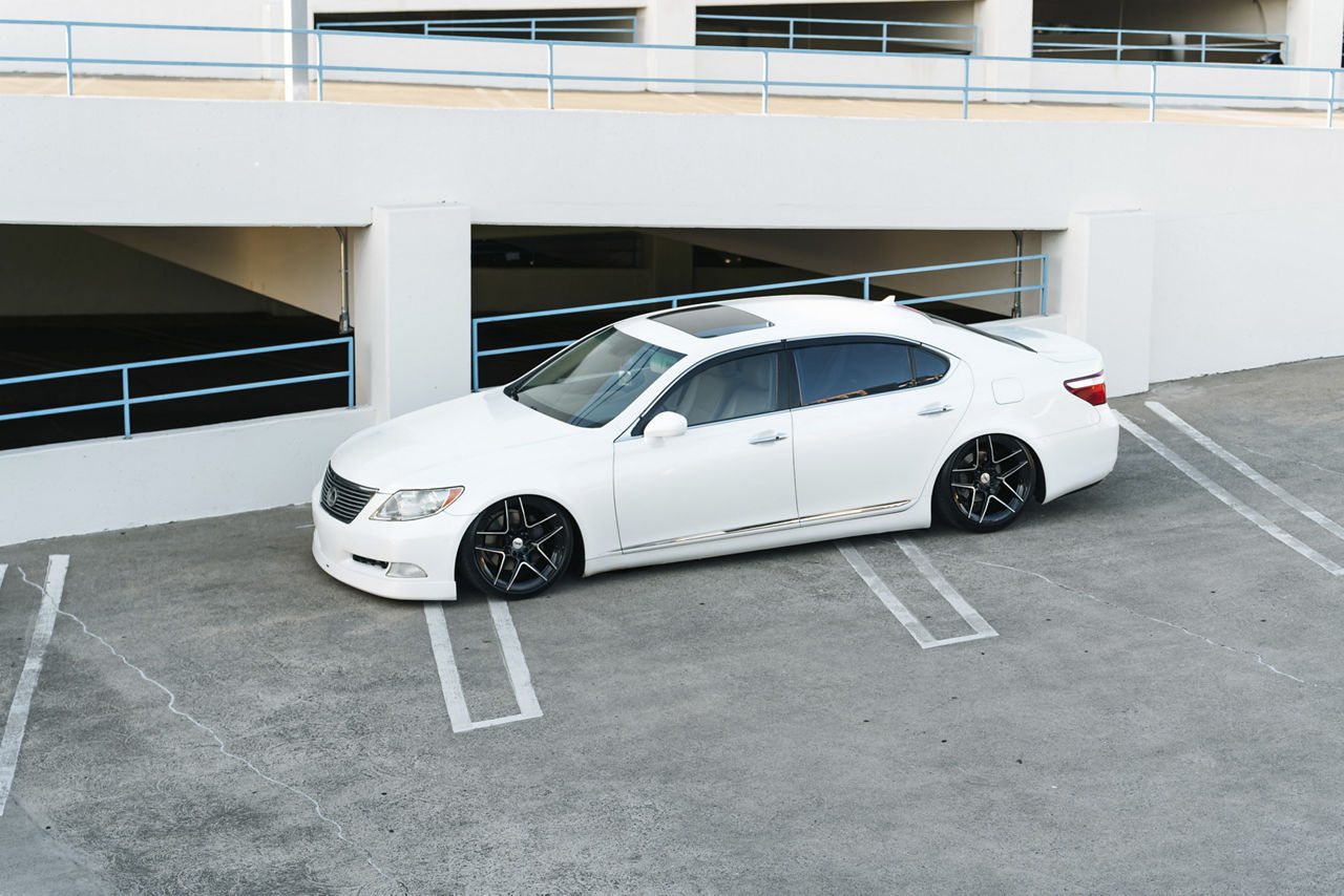2007 Lexus LS460
