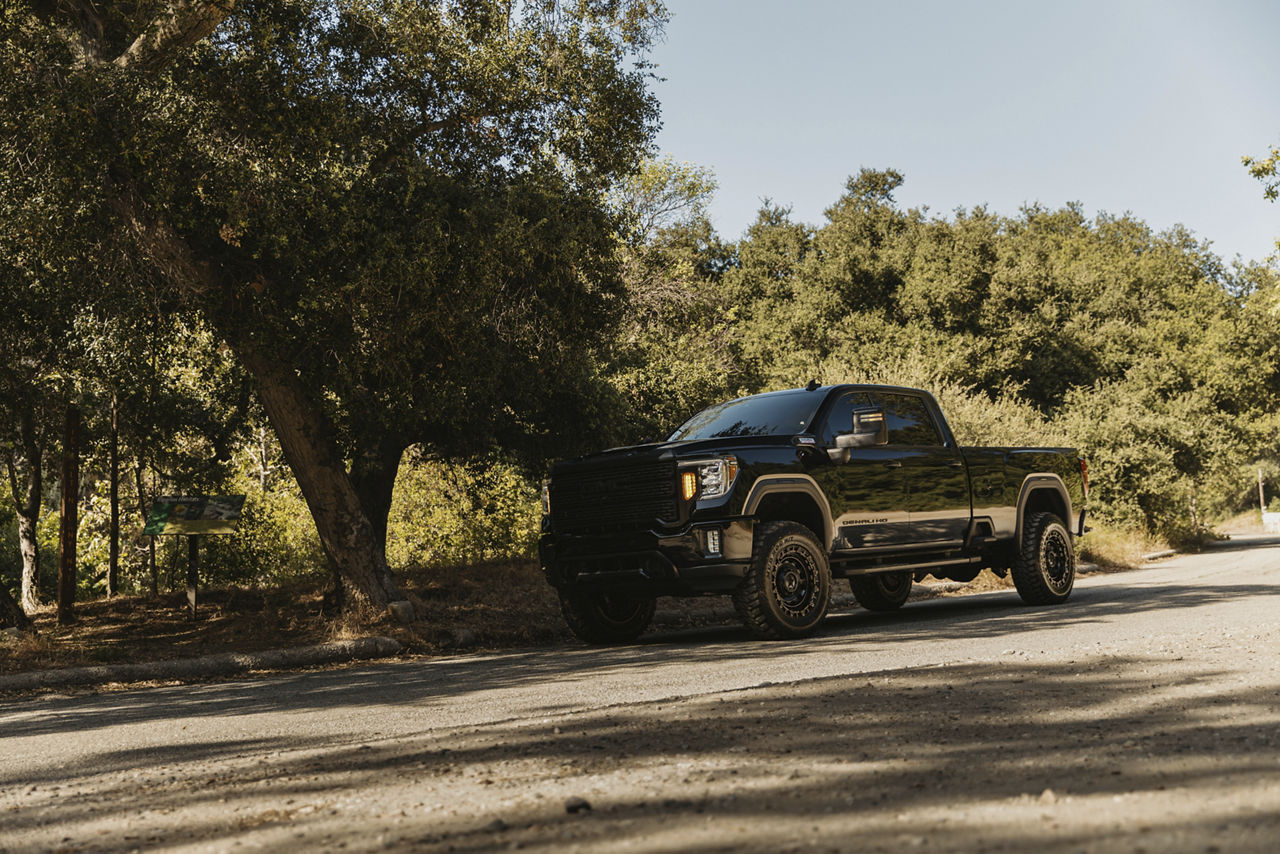 2023 GMC Sierra Denali