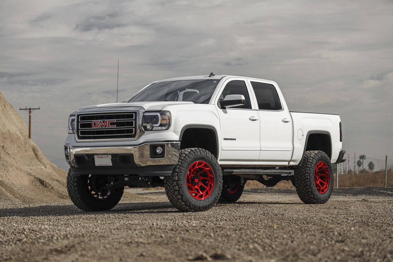 2015 GMC Sierra - XD ONSLAUGHT - Red | XD Wheels