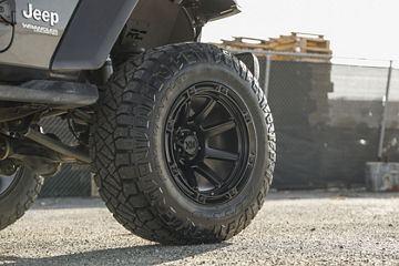 2020 Jeep Wrangler Sahara - XD XD863 - Black | XD Wheels