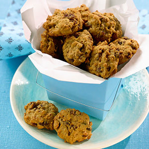 Biscuits aux carottes, aux raisins secs et au son