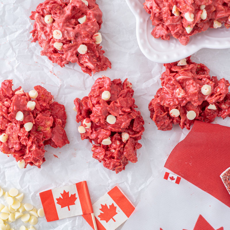 Kellogg's Corn Flakes® Canada Day White Chocolate Clusters