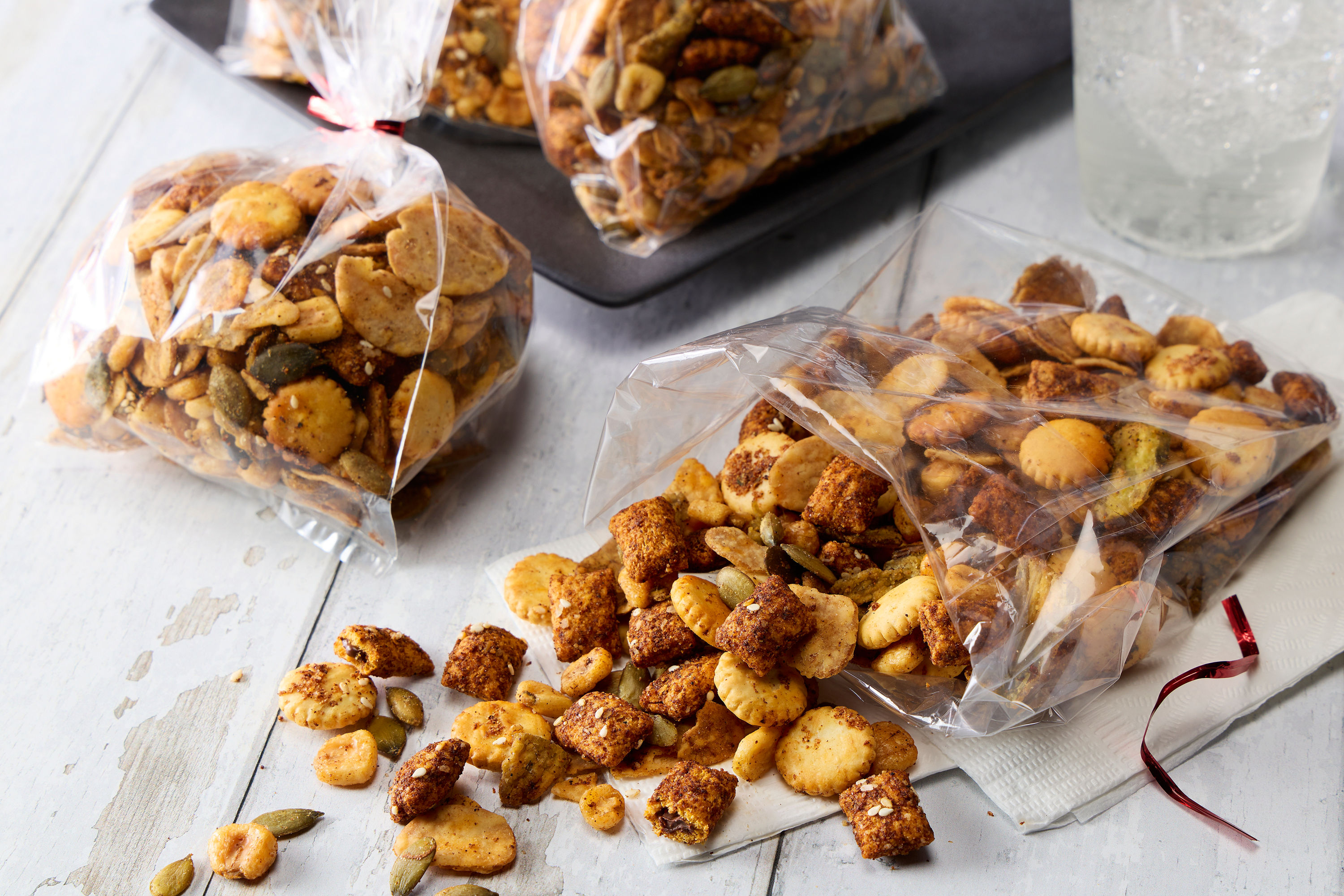 Molé Krave® Crunch Mix