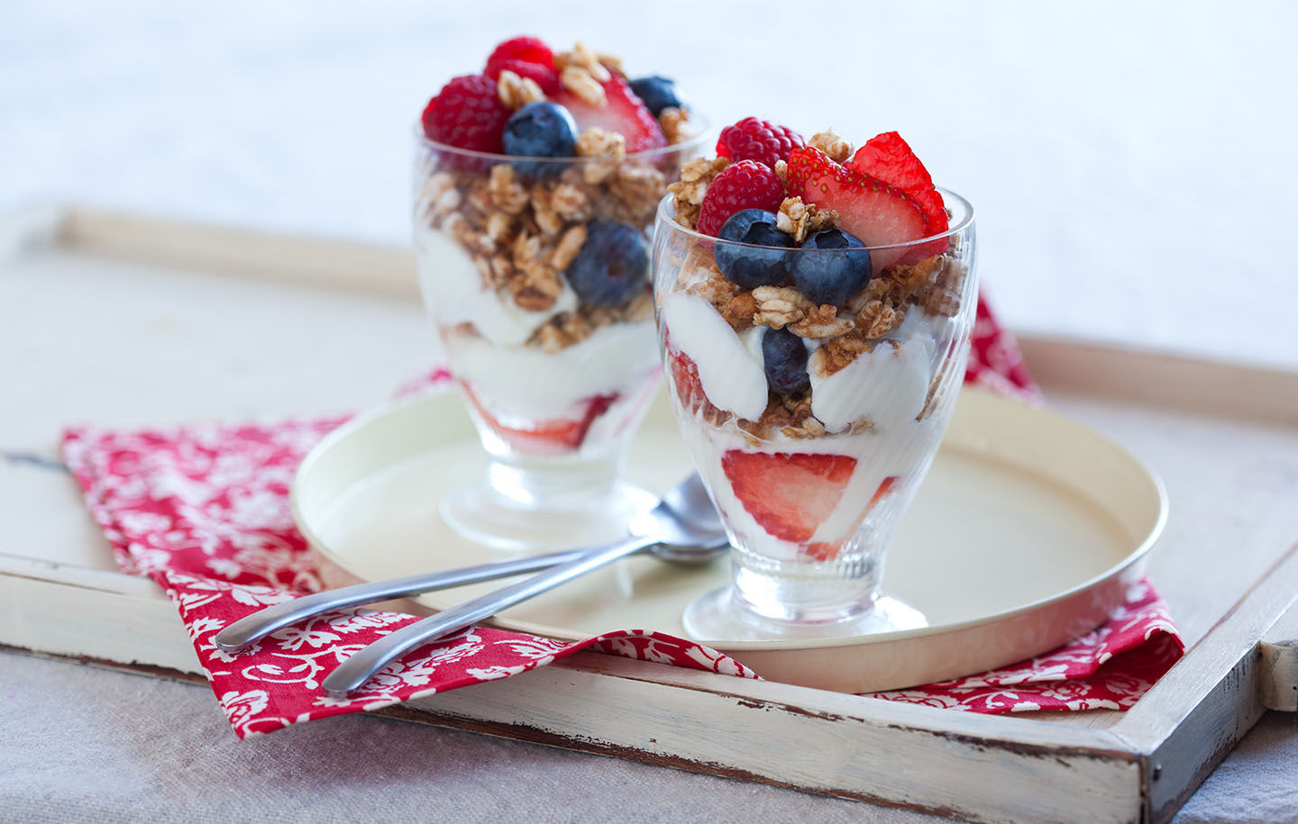 Kashi* GOLEAN Crunch!* Yogurt Parfait Recipe